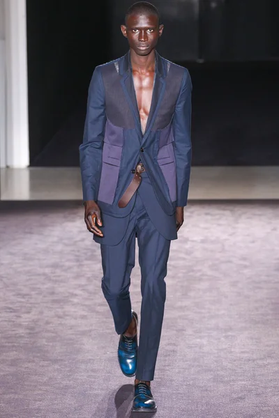 Look 26